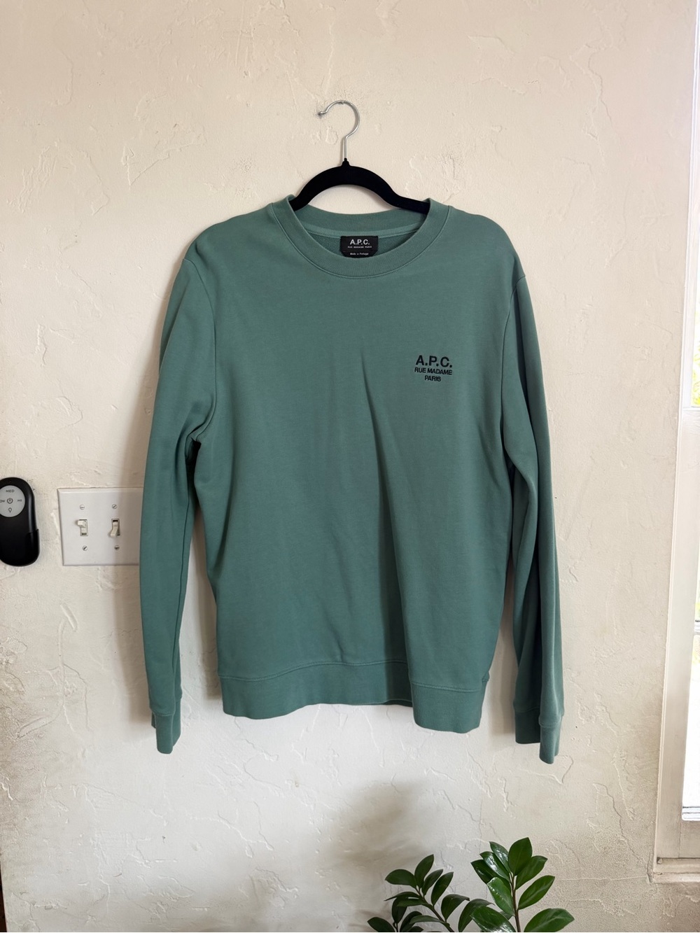 APC - sweatshirt, L